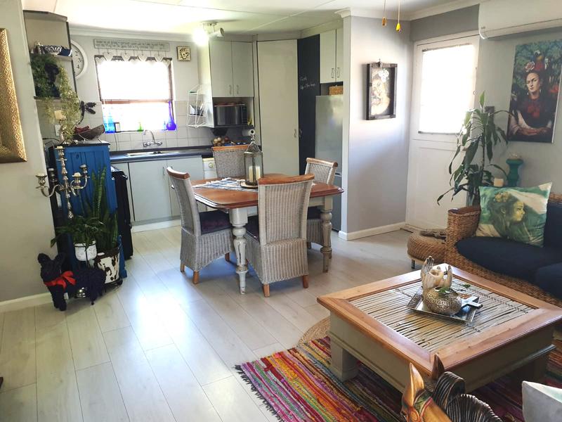 2 Bedroom Property for Sale in Gordons Bay Western Cape